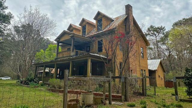 Vacant 1800s village for sale in rural NC - for less cost of a house in Raleigh Vacant 1800s village for sale in rural NC - for less cost of a house in Raleigh